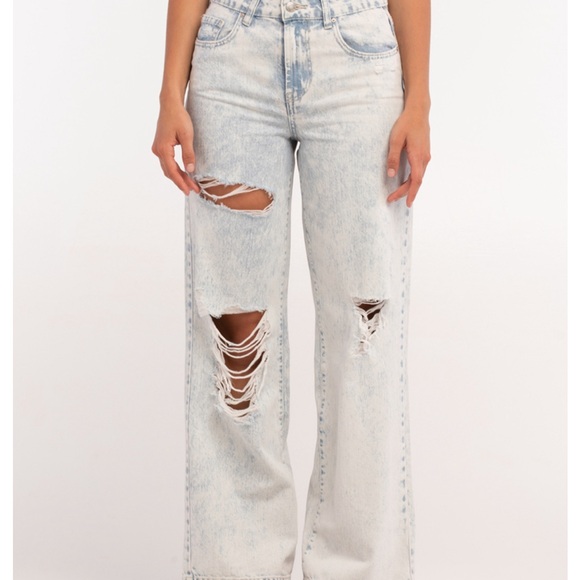 RSQ Womens Wide Leg Jeans from Tilly’s - Picture 2 of 5